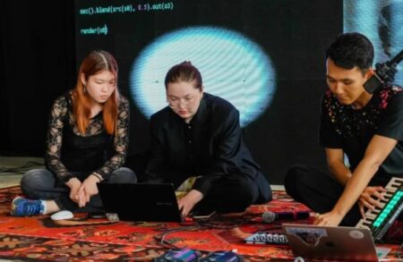 Креативті индустрия экономикаға қалай әсер етеді?