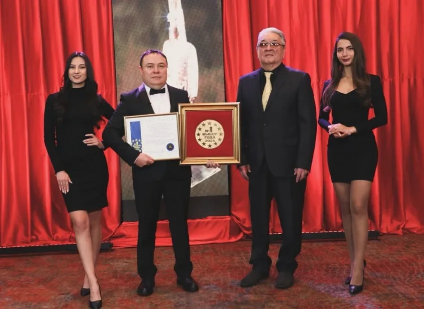 ”Almaty aqshamy” газеті “Жыл таңдауы” марапатына ие болды Almaty aqshamy