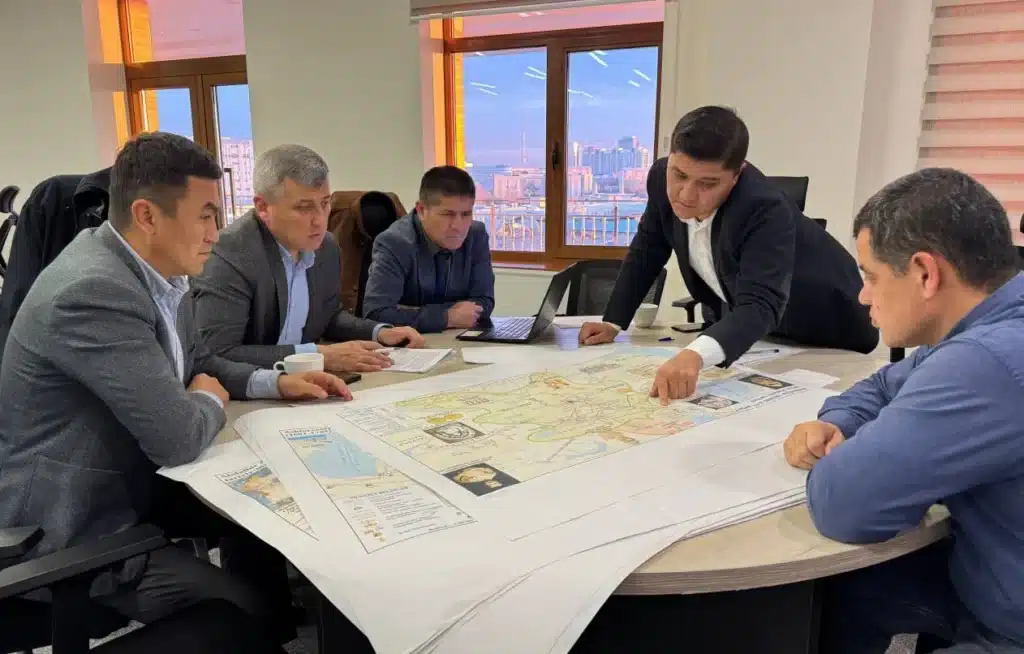 oezbekter-atlas-kartasyn-dajyndap-zhatyr