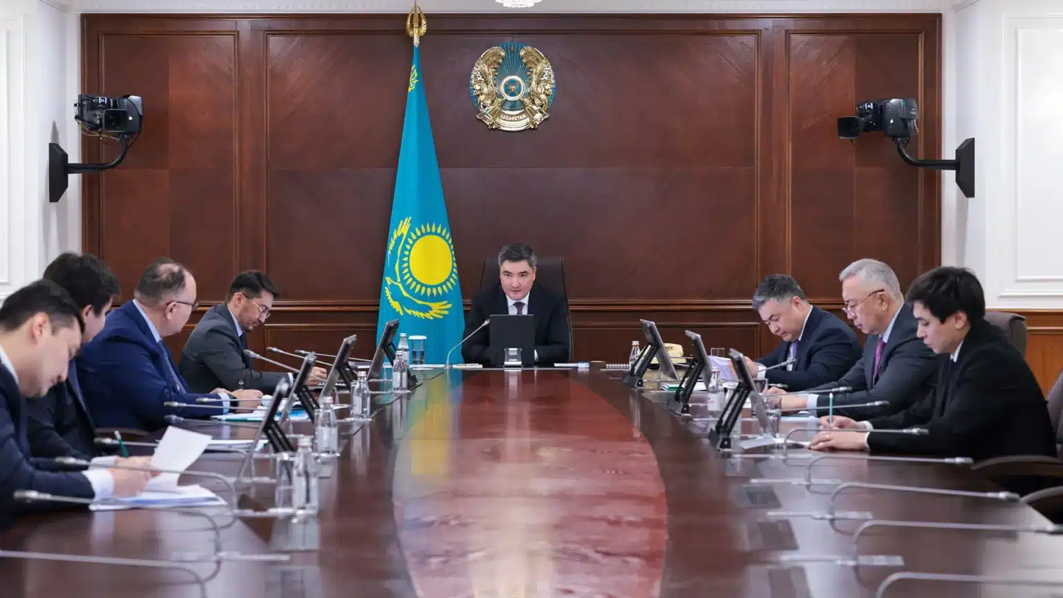 инфляцияны тежеу үшін