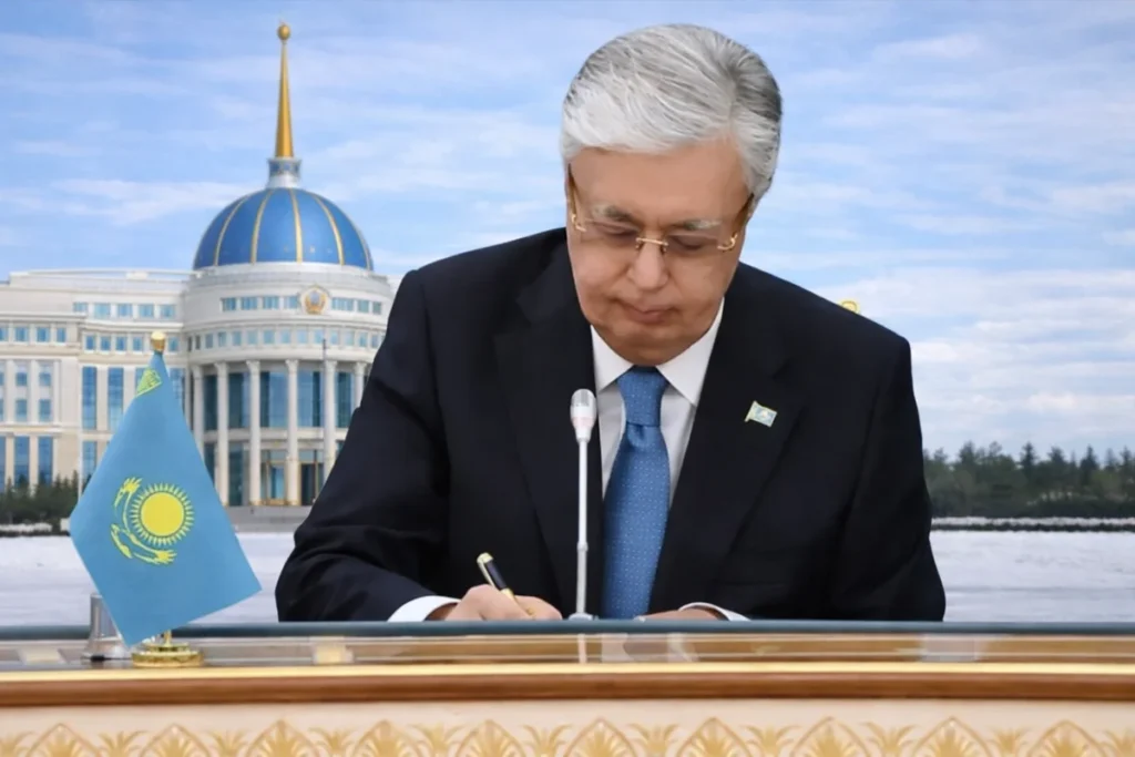 Тоқаевтың қолтаңбасы бар құжат: самокаттар енді нөмірленіп, бақылауға алынады самокаттарға тыйым салынды