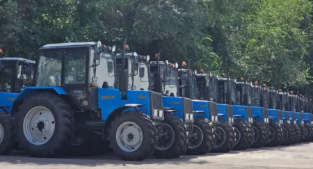 Техникаға тәуелділік: Сұлтанғазиевтің агроөнеркәсіптік стратегиясы нәтиже бере бастады Алматы облысы жаңа рекорд трактор