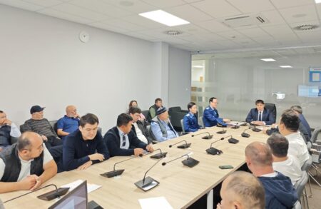 Түркістанда жер қойнауын пайдаланушыларға салық төлеу бойынша бір ай мерзім берілді Түркістан салық саясаты талқыланды