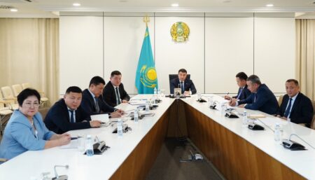 Әлеуметтік қолдау мен жұмыспен қамту: Түркістанда нақты көрсеткіштер тіркелді Түркістан талқылау жиналыс