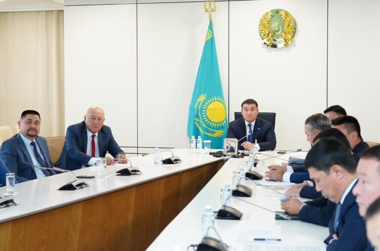 Түркістан талқылау жиналыс