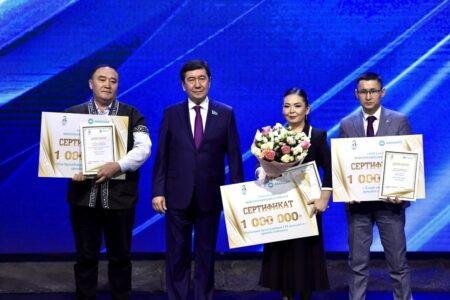 Ерлан Қошанов жүлдегерлер