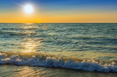 Жол жөнделіп, вокзал жаңарды: Балқаш көліне туристік бағыт күшейді Балқаш көлі