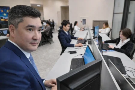 Олжас Бектенов