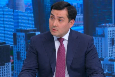 Ақкенженовтің реакциясы: Президент сынынан соң іске дереу кірісті Ерлан Ақкенжеев