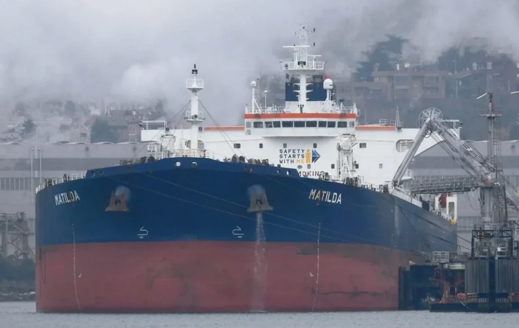 Қазақ мұнайы тиелмек болған танкер шабуылға ұшырады КТК мұнай танкер дрон