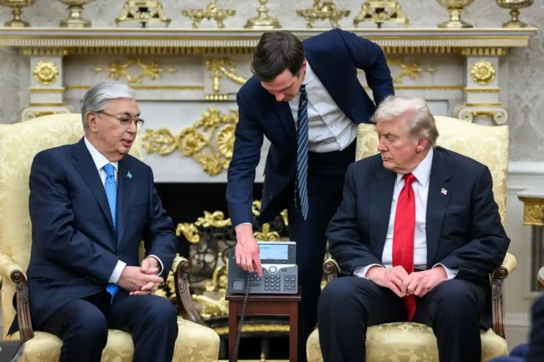 Тоқаев пен Трамп Давос