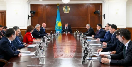 Олжас Бектенов: «Демократиялық қағидаттарды орнықтыру – қайтарымсыз үдеріс» Үкімет отырысы