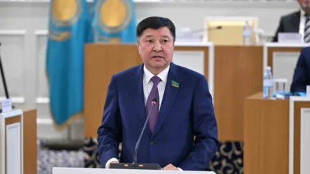 Жақып Асанов алаяқтар