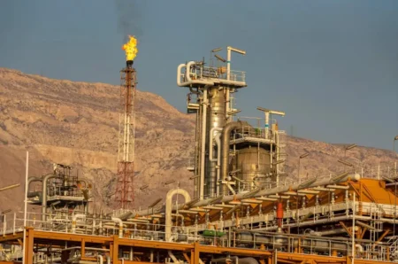 Иранның осал нүктесі: Кенган газ зауыты қираса, ел экономикасы күйрейді Кенган газ өңдеу зауыты