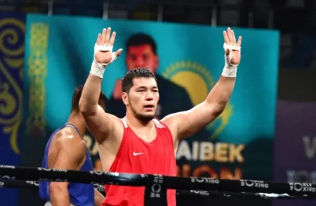 Әлем чемпионының таңдауы: Айбек Оралбай референдумға шақырды Конституция Айбек Оралбай