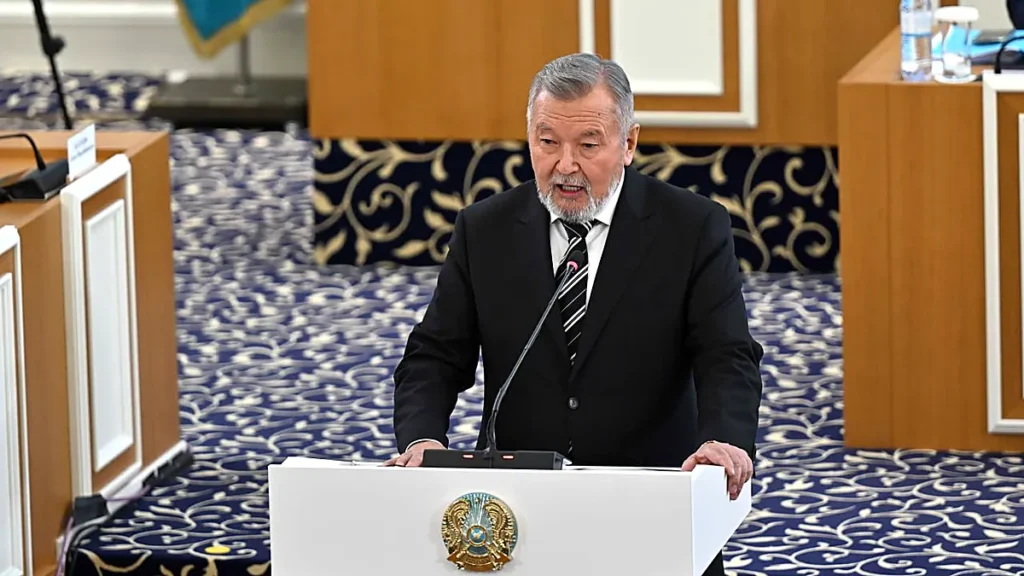 Белгілі заңгер Жаңа Конституция жобасын бүкілхалықтық референдумға шығару туралы ұсынысты қолдады Серік Ақылбай