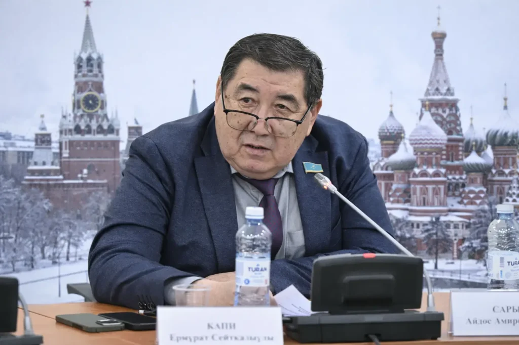 Конституцияға қадалған көз: депутат Бапи нені меңзеп отыр депутат Бапи