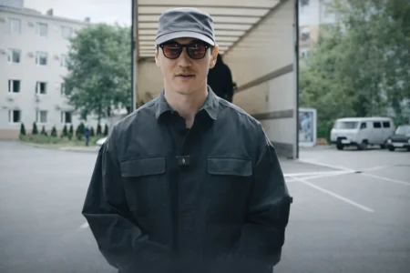 ҰҚК Нұрлан Сабыровтың «Уағнерге» тартуын тексеріп жатыр (видео) Ұлттық қауіпсіздік комитеті атышулы стендап-комик Нұрлан Сабыровқа қатысты тексеріс жүргізіп жатыр