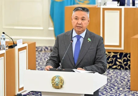 Азат Перуашев