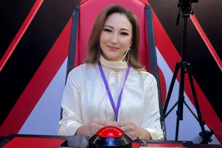 Бақыт Шадаева Қытай сахнасында жас жұлдыздардың жолын ашуда Бақыт Шадаева