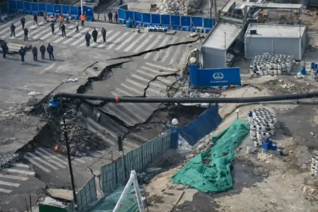 Жер астындағы «қара тесік»: Шанхай көшелерін жұтып жатқан жұмбақ құбылыс шанхай апат