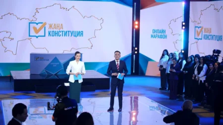 100 сарапшы, 6 сағаттық талқы: Қазақстан жаңа Конституцияны талқылауға кірісті Марафон