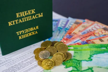Еңбекминнің уәжі: Әйелдердің зейнет жасына қатысты шешімінің астары ашылды зейнетке шығу жасы