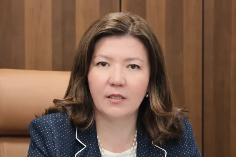 Министр Сүлейменова жекеменшік мектептен ақша жасаудың схемасын әшкереледі жекеменшік мектептер