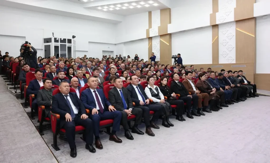 Балаева формуласы: Мемлекеттің жаңа басты құндылығы – азамат референдум Жиналыс