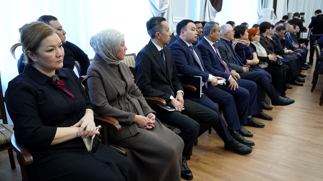 БҚО әкімдігіндегі жиналыс