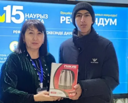 Түркістанда 18 жастағы жас азаматтар алғаш рет дауыс беріп, белсенділік танытты 18 жас сайлаушы