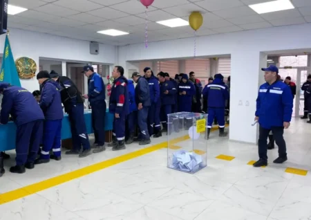 Маңғыстаулық мұнайшылар референдумда белсенділік танытты мұнайшылар