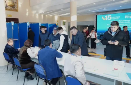 Түркістан облысында референдум түстен кейін де белсенді өтуде Түркістан