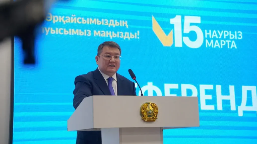 Ордабасыдағы ашық диалог: Президент кеңесшісі халықпен еркін пікір алмасты Мәлік Отарбай