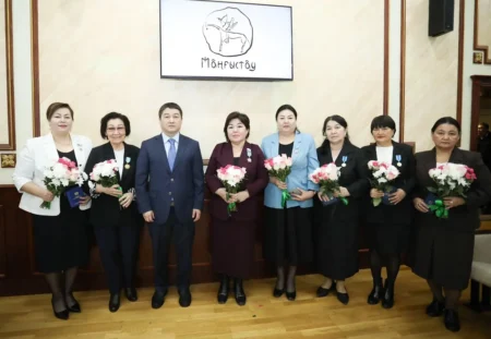 Маңғыстауда еңбегімен көзге түспеген қаһармандар марапатталды Маңғыстау марапат
