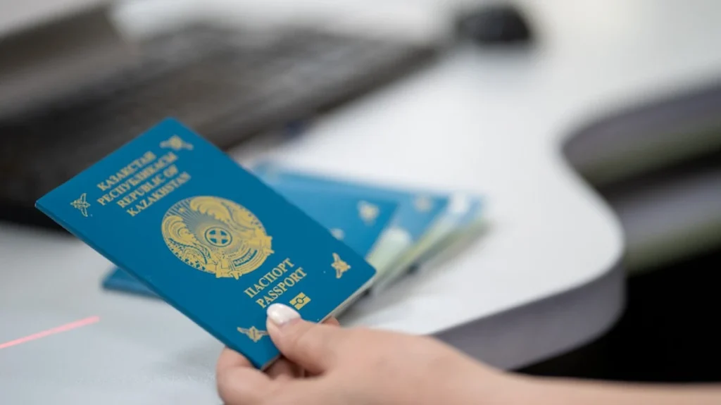 Шетелдегі қазақтарға жағымды жаңалық: паспорт әзірлеу мерзімі екі есеге қысқарады паспорт әзірлеу