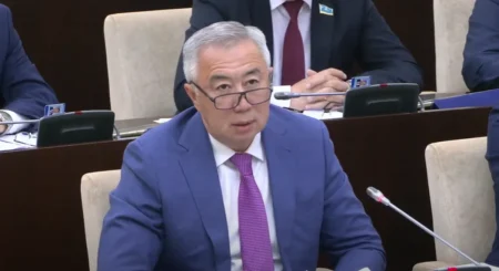 «Атамекеннің» дабылы: кәсіпкерлер көлеңкелі төлемге көшіп барады ҚҚС