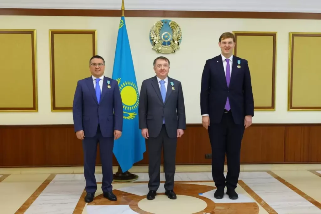 Турловтың төрі: мемлекет миллиардердің мәртебесін «Парасатпен» биіктетті тимур турлов