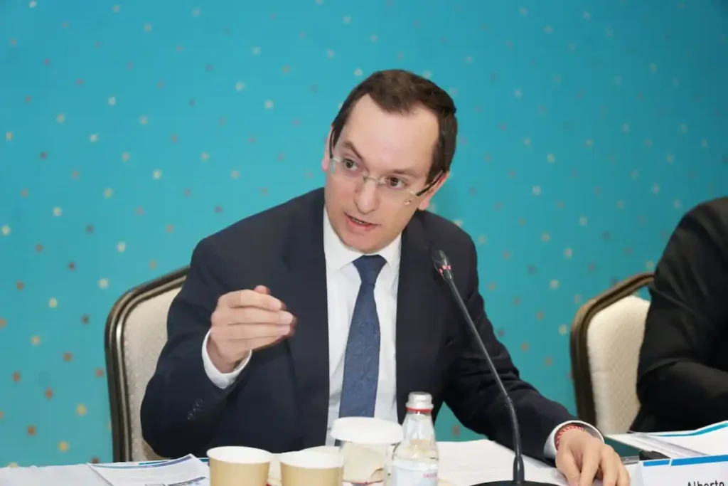 Жаңа Конституция: Қазақстан «адам капиталына» басымдық бермек реформа қазақстан