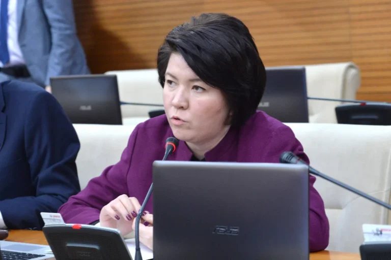 Жұлдыз Сүлейменова