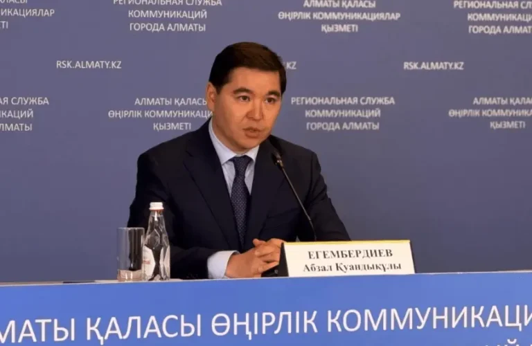 «Жарық әрі жайлы аудан»: Алматының Әуезов ауданында инфрақұрылым қалай жаңартылуда Абзал