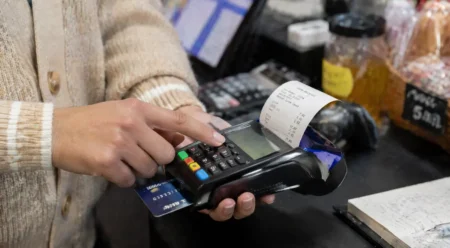 Сатушы чек бермеді ме: тұтынушының құқығын қорғайтын үш тәсіл Чек талап ету неге маңызды