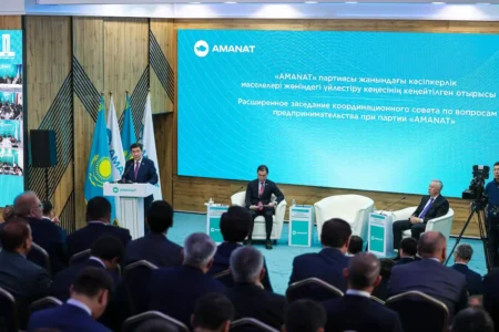 «Бизнес пен билік бір алаңда»: AMANAT жаңа кәсіпкерлер қанатын құруды ұсынды AMANAT