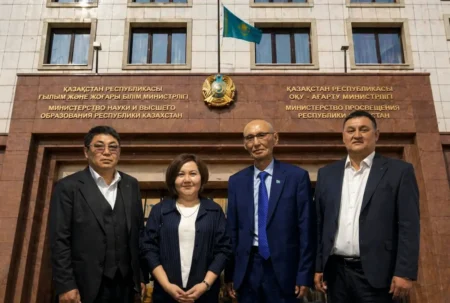 Тоқаевқа петиция жолданды: мұғалімдер аудандық әкімдікке тәуелді болудан қорқады мұғалімдер аудандық әкімдік