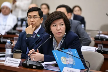 Школы снова под акиматы? Педагоги увидели риск возврата старых порядков учителя акиматы