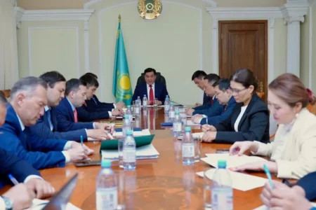 Қазақстан жылына 10 млн тонна мұнай өңдейтін зауыт салуға кірісті Энергетика министрлігі