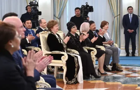 Президент мәдениет саласы мамандарының әлеуметтік жағдайын жақсарту маңызды екенін айтты