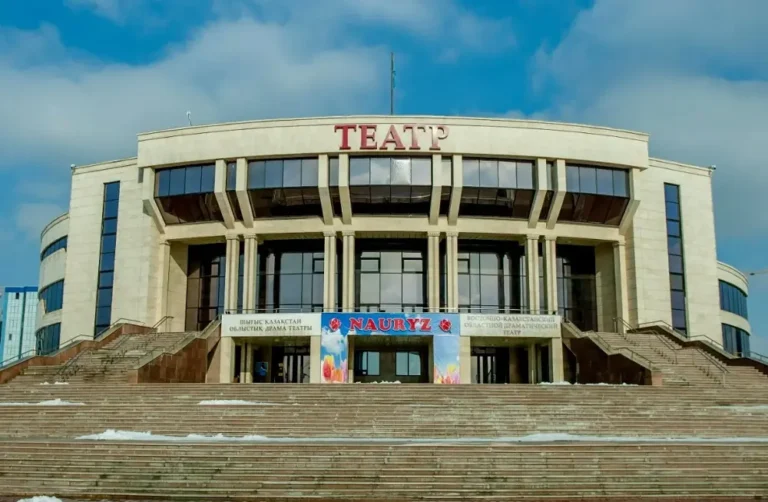 Театр