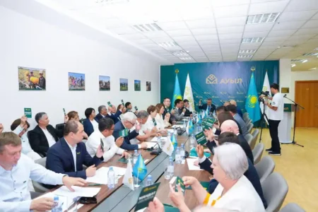 Ауыл партиясында ротация: Қайрат Айтуғанов жаңа төраға болды ауыл партиясы