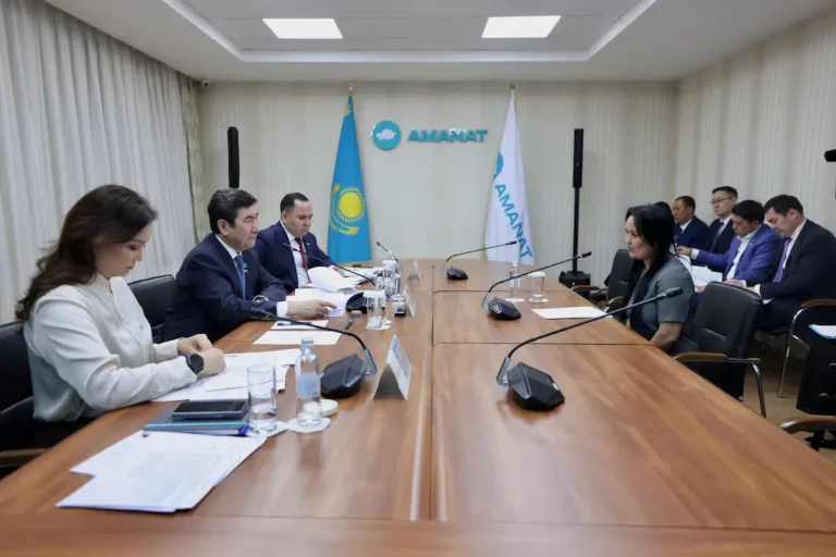 Жаңаарқадағы су, Астанадағы жалақы: Қошанов қоғамдық қабылдау мәселесін жеке бақылауына алды Қоғамдық қабылдау
